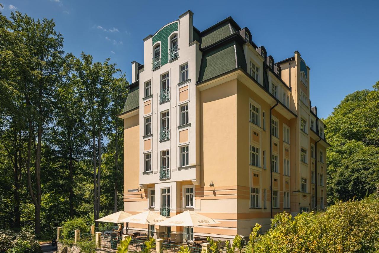 Spa & Wellness Hotel Silva Mariënbad Buitenkant foto